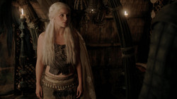 extant_GameOfThrones_1x04-CripplesBastardsAndBrokenThings_4731