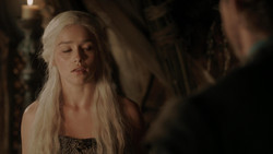 extant_GameOfThrones_1x04-CripplesBastardsAndBrokenThings_4765