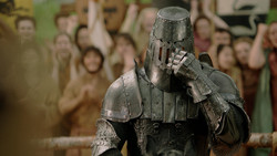 extant_GameOfThrones_1x04-CripplesBastardsAndBrokenThings_4935