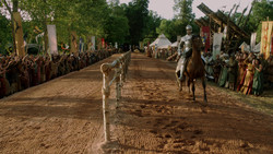 extant_GameOfThrones_1x04-CripplesBastardsAndBrokenThings_4968