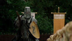 extant_GameOfThrones_1x04-CripplesBastardsAndBrokenThings_4984