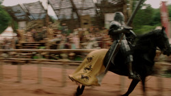 extant_GameOfThrones_1x04-CripplesBastardsAndBrokenThings_4997