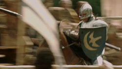 extant_GameOfThrones_1x04-CripplesBastardsAndBrokenThings_4998
