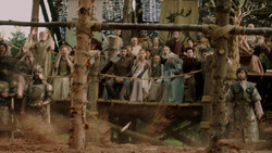 extant_GameOfThrones_1x04-CripplesBastardsAndBrokenThings_5031