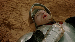 extant_GameOfThrones_1x04-CripplesBastardsAndBrokenThings_5049