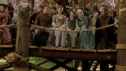 extant_GameOfThrones_1x04-CripplesBastardsAndBrokenThings_5098