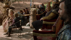 extant_GameOfThrones_1x04-CripplesBastardsAndBrokenThings_5127