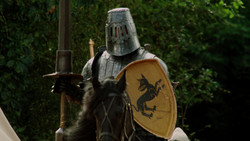 extant_GameOfThrones_1x04-CripplesBastardsAndBrokenThings_5157
