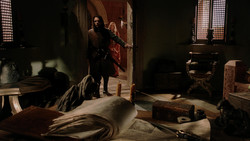 extant_GameOfThrones_1x04-CripplesBastardsAndBrokenThings_5269