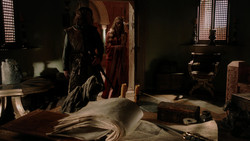 extant_GameOfThrones_1x04-CripplesBastardsAndBrokenThings_5275