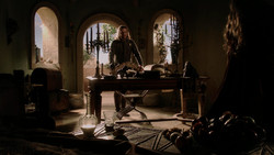 extant_GameOfThrones_1x04-CripplesBastardsAndBrokenThings_5300