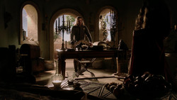 extant_GameOfThrones_1x04-CripplesBastardsAndBrokenThings_5302