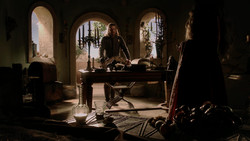 extant_GameOfThrones_1x04-CripplesBastardsAndBrokenThings_5303