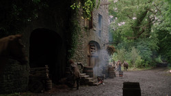 extant_GameOfThrones_1x04-CripplesBastardsAndBrokenThings_5443