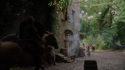 extant_GameOfThrones_1x04-CripplesBastardsAndBrokenThings_5444