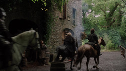 extant_GameOfThrones_1x04-CripplesBastardsAndBrokenThings_5447