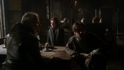extant_GameOfThrones_1x04-CripplesBastardsAndBrokenThings_5468