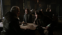 extant_GameOfThrones_1x04-CripplesBastardsAndBrokenThings_5469