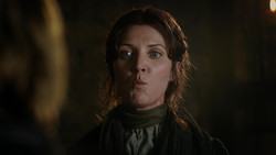 extant_GameOfThrones_1x04-CripplesBastardsAndBrokenThings_5762