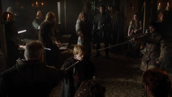 extant_GameOfThrones_1x04-CripplesBastardsAndBrokenThings_5772