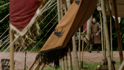 extant_GameOfThrones_1x05-TheWolfAndTheLion_0030
