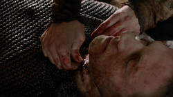 extant_GameOfThrones_1x05-TheWolfAndTheLion_0047