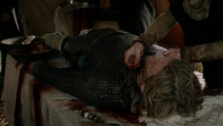 extant_GameOfThrones_1x05-TheWolfAndTheLion_0055