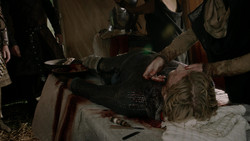 extant_GameOfThrones_1x05-TheWolfAndTheLion_0057