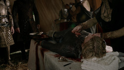 extant_GameOfThrones_1x05-TheWolfAndTheLion_0058