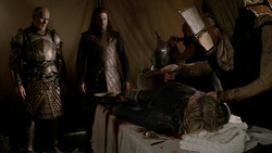 extant_GameOfThrones_1x05-TheWolfAndTheLion_0062