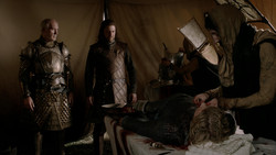 extant_GameOfThrones_1x05-TheWolfAndTheLion_0068