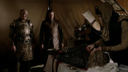 extant_GameOfThrones_1x05-TheWolfAndTheLion_0069