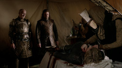 extant_GameOfThrones_1x05-TheWolfAndTheLion_0077
