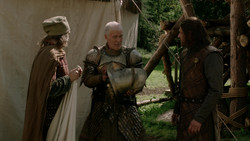 extant_GameOfThrones_1x05-TheWolfAndTheLion_0121
