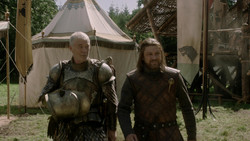 extant_GameOfThrones_1x05-TheWolfAndTheLion_0152