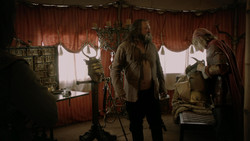 extant_GameOfThrones_1x05-TheWolfAndTheLion_0243