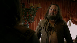 extant_GameOfThrones_1x05-TheWolfAndTheLion_0265