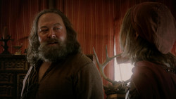 extant_GameOfThrones_1x05-TheWolfAndTheLion_0291