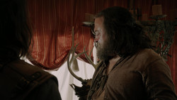 extant_GameOfThrones_1x05-TheWolfAndTheLion_0378