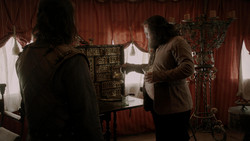 extant_GameOfThrones_1x05-TheWolfAndTheLion_0380