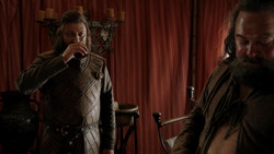 extant_GameOfThrones_1x05-TheWolfAndTheLion_0402