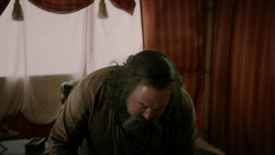 extant_GameOfThrones_1x05-TheWolfAndTheLion_0405