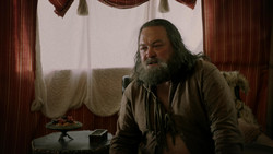 extant_GameOfThrones_1x05-TheWolfAndTheLion_0407