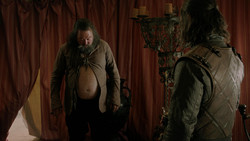 extant_GameOfThrones_1x05-TheWolfAndTheLion_0473