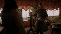 extant_GameOfThrones_1x05-TheWolfAndTheLion_0490