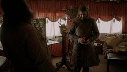 extant_GameOfThrones_1x05-TheWolfAndTheLion_0491
