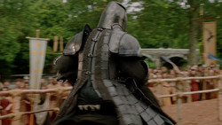 extant_GameOfThrones_1x05-TheWolfAndTheLion_0572