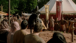 extant_GameOfThrones_1x05-TheWolfAndTheLion_0581