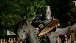 extant_GameOfThrones_1x05-TheWolfAndTheLion_0589