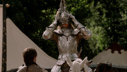 extant_GameOfThrones_1x05-TheWolfAndTheLion_0608